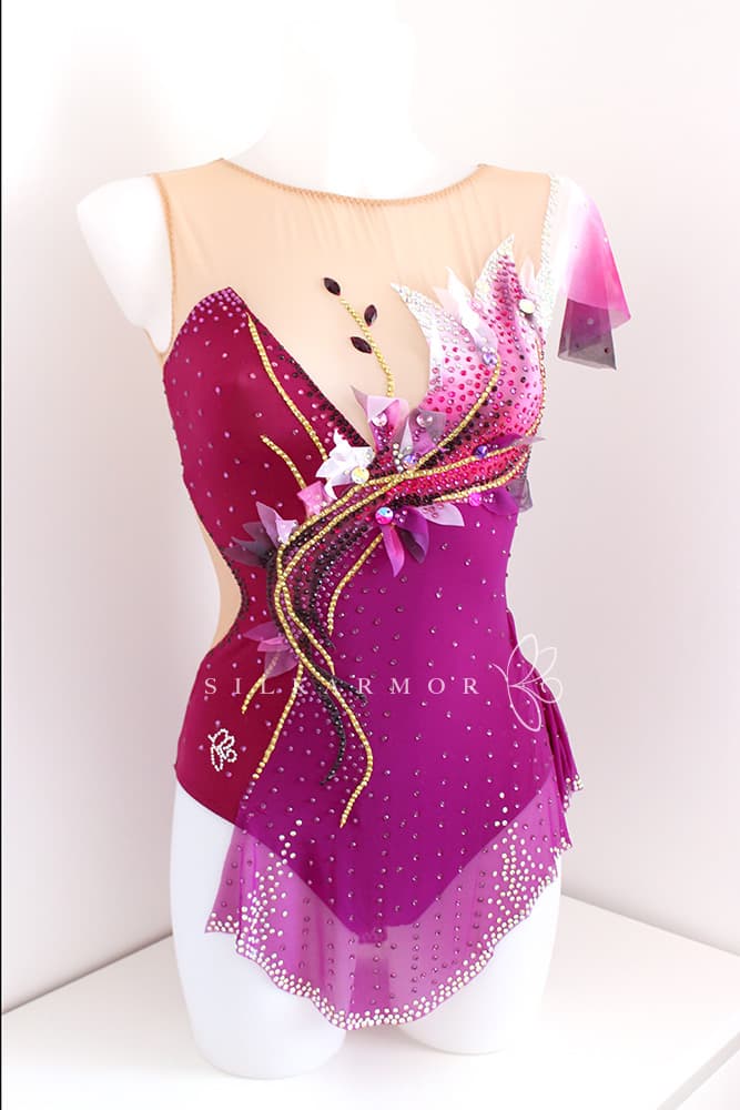 justo pourpre fuschia fleurs strass confection création blanc 